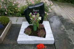 Urnengrab-0404 Urnengrab-0404