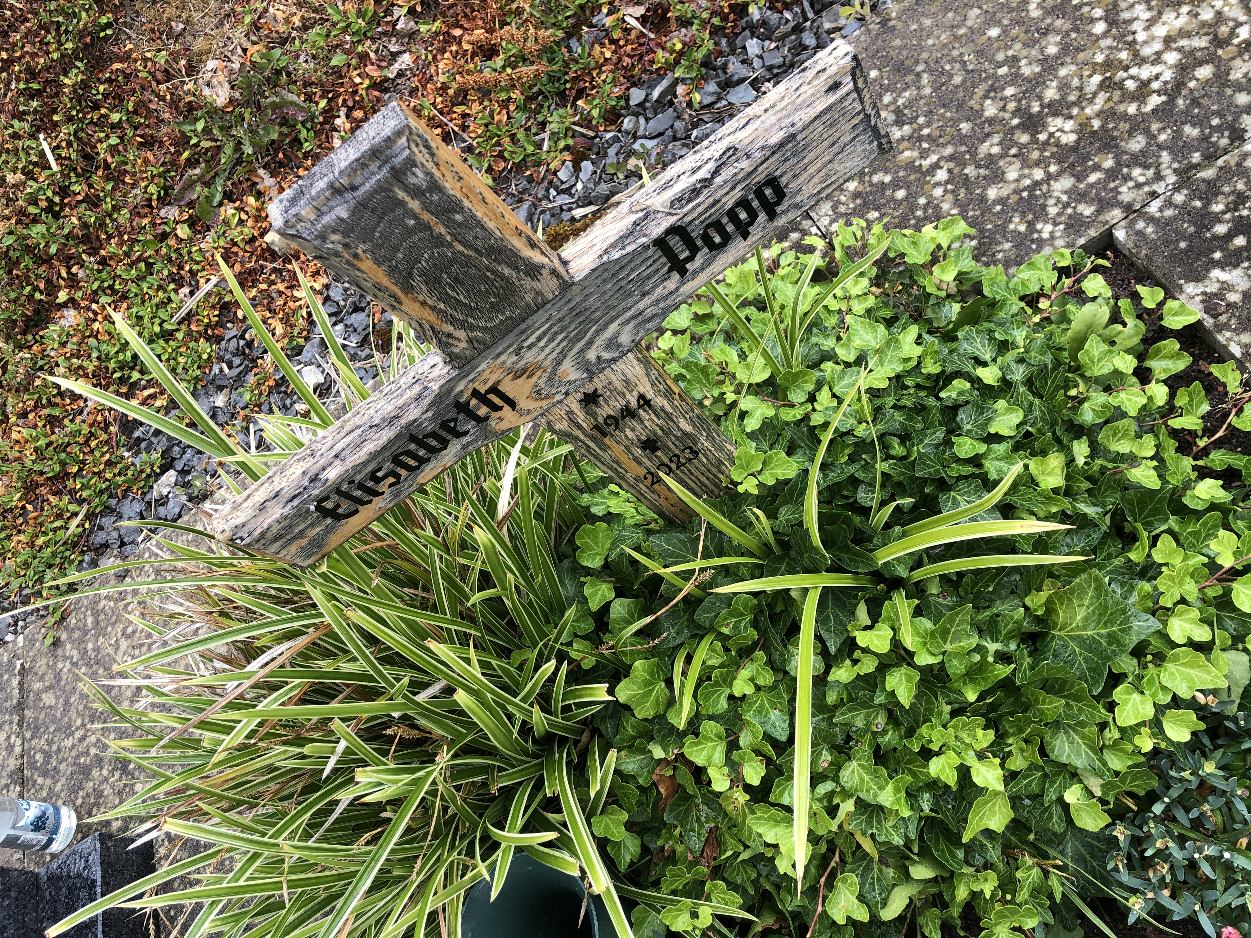 Grabmal / Friedhof Krautheim – Bild 34